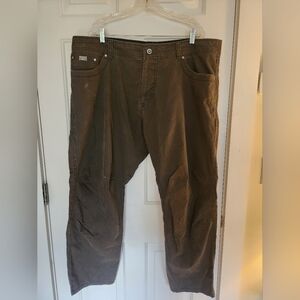 Kuhl Revolvr Cargo Pant Size 42×30 Army Green Patina Fabric Gorpcore Utility